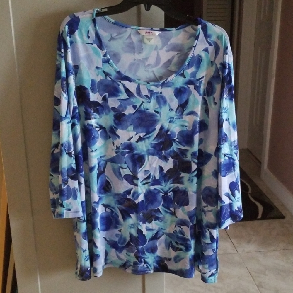 Womens Blue Multicolored Shirt size 3x